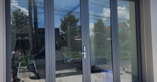NHÔM KÍNH QUỐC TUẤN
