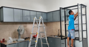 NHÔM KÍNH QUỐC TUẤN