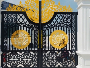 NHÔM KÍNH QUỐC TUẤN