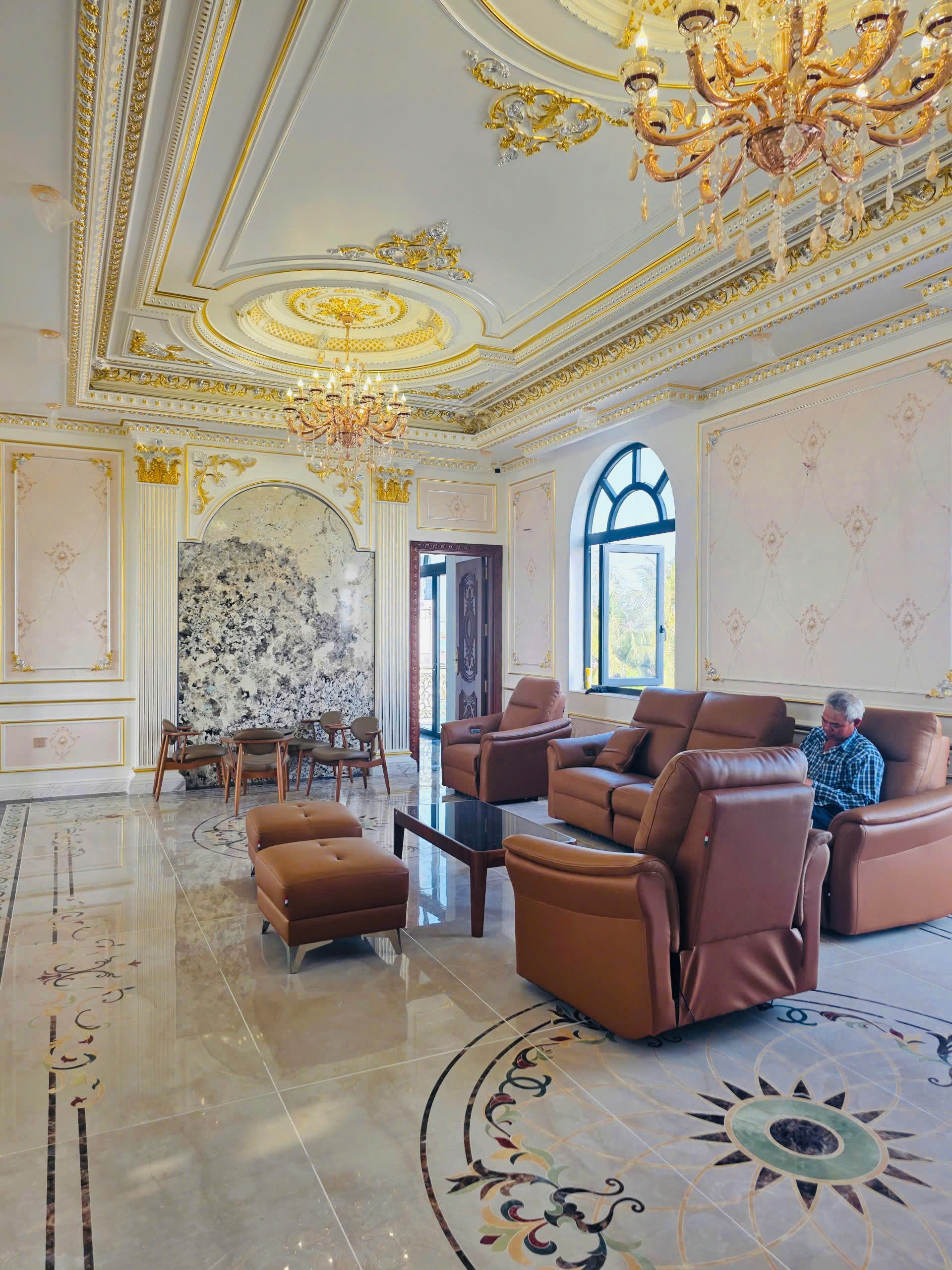 nhôm kính quốc tuấn - cửa tây Ninh